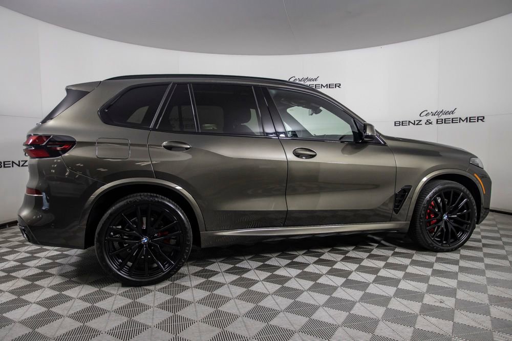 Used 2026 BMW X5 xDrive40i w/ M Sport Package image 5