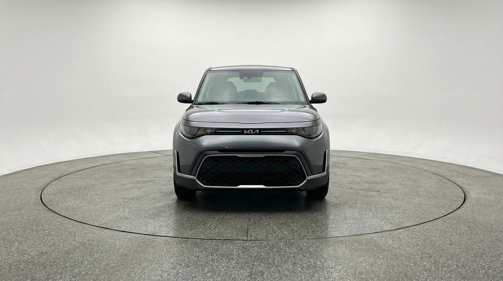 Used 2025 Kia Soul LX w/ LX Technology Package image 2