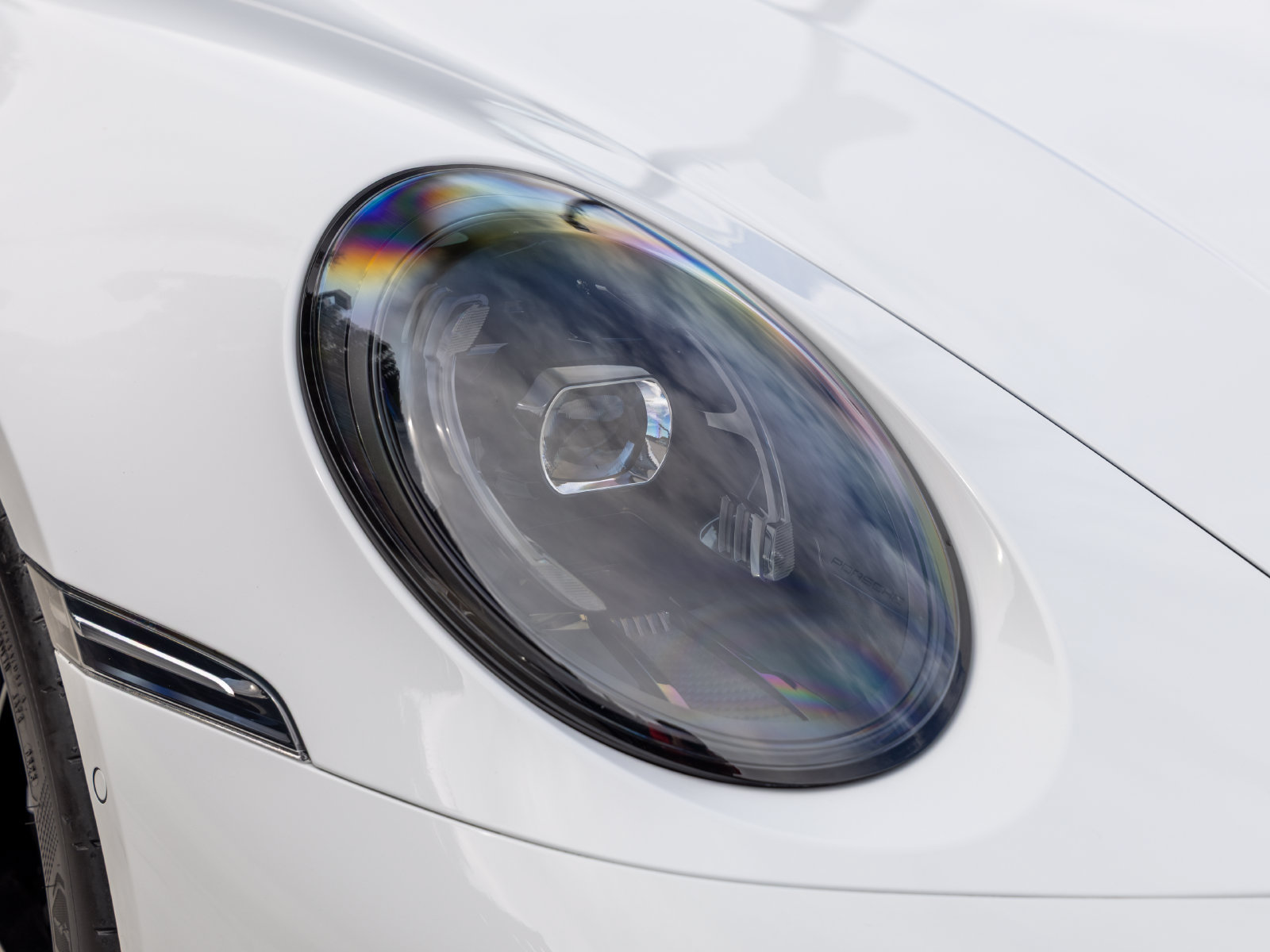 Certified 2025 Porsche 911 Carrera 4 GTS AWD/4WD image 15