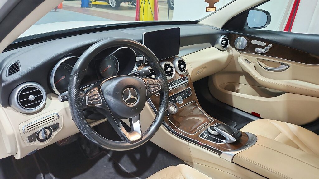 Used 2016 Mercedes-Benz C 300 4MATIC Sedan image 24