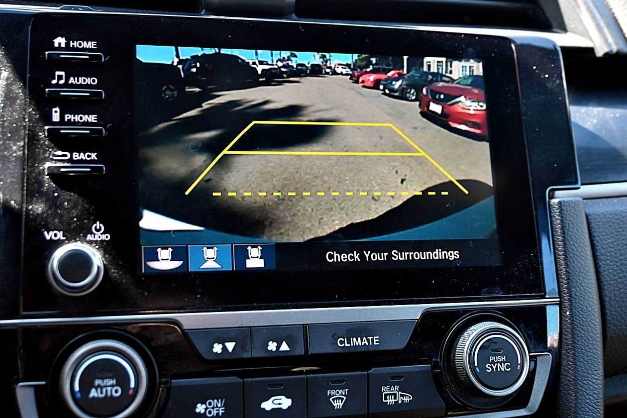 Used 2020 Honda Civic EX image 27