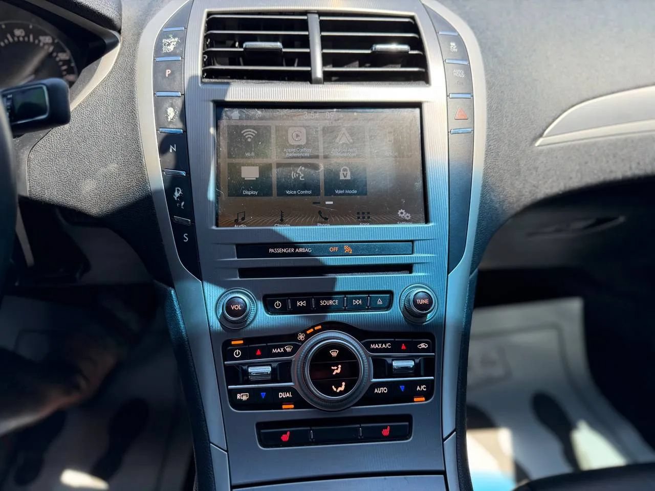 Used 2017 Lincoln MKZ Premiere FWD image 47
