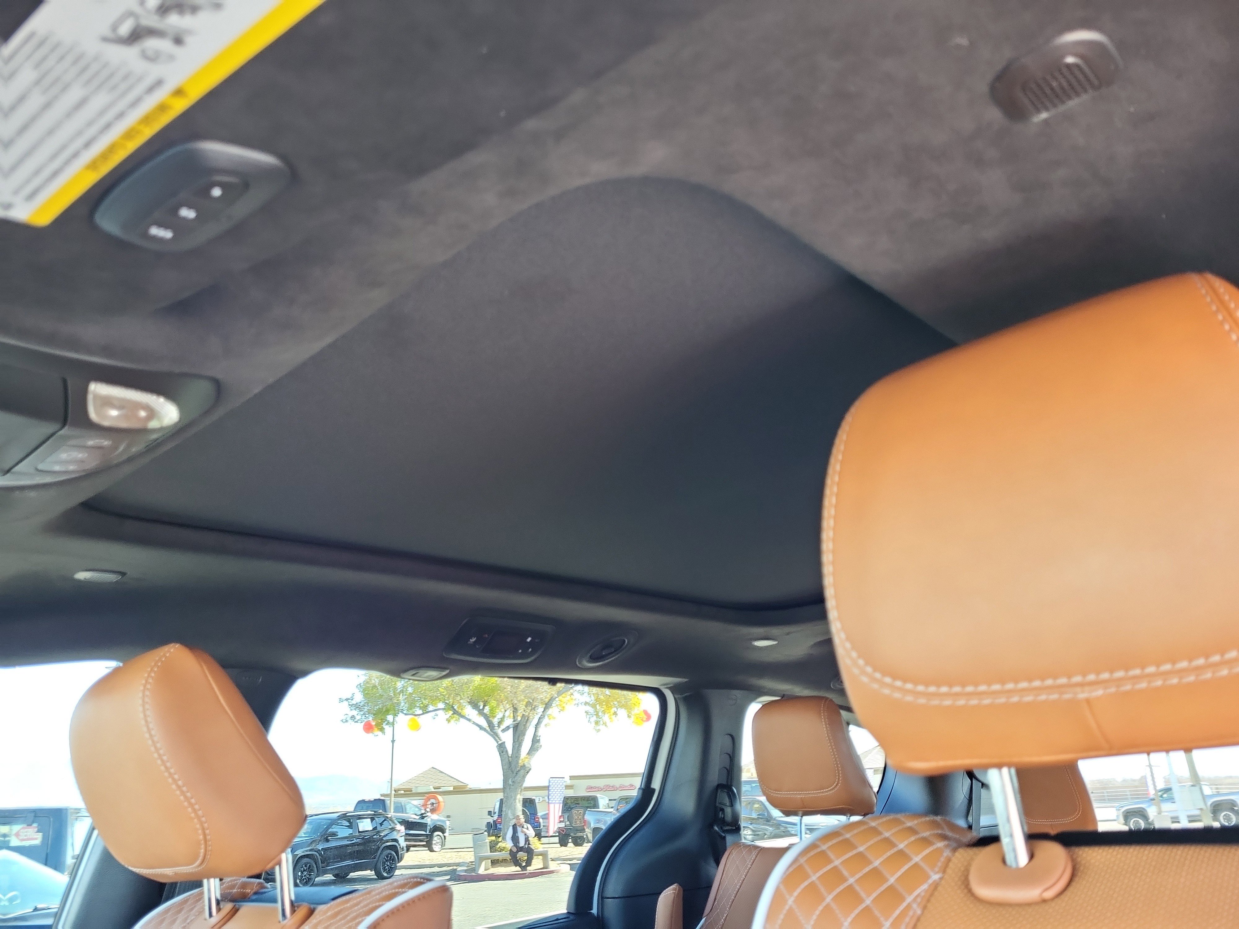 New 2026 Chrysler Pacifica Pinnacle image 19