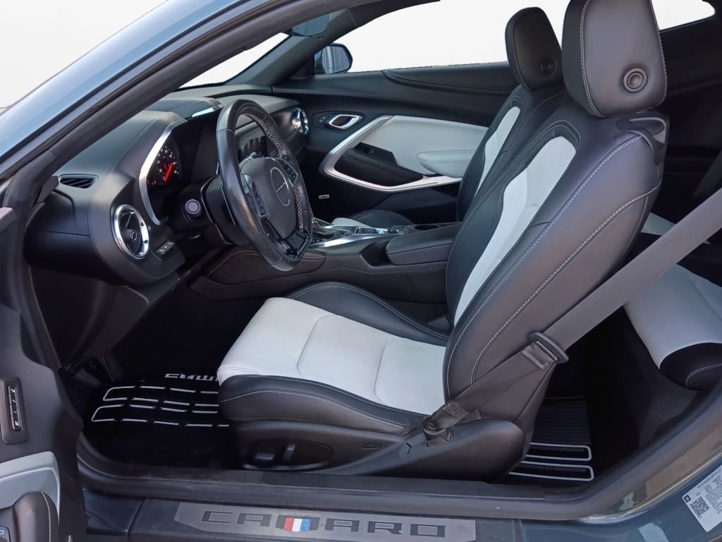 Used 2020 Chevrolet Camaro LT image 19