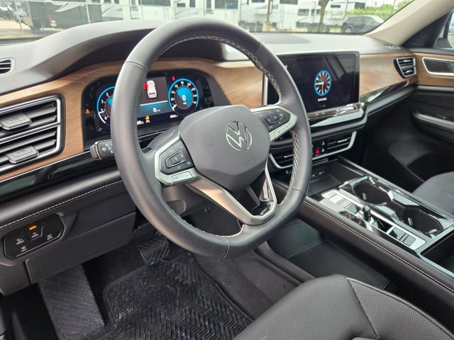 Used 2024 Volkswagen Atlas SE FWD image 9
