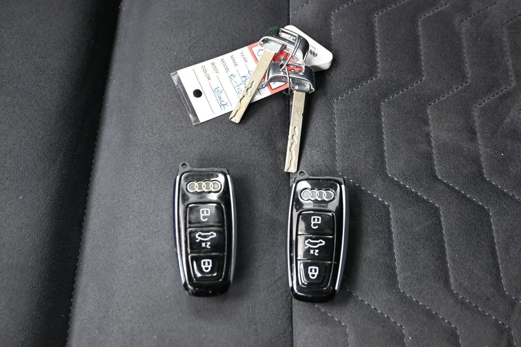 Used 2024 Audi e-tron GT Premium Plus AWD/4WD image 25