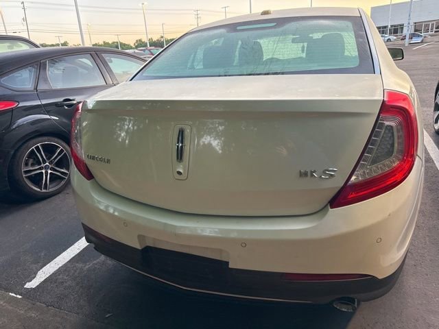 Used 2013 Lincoln MKS FWD image 6