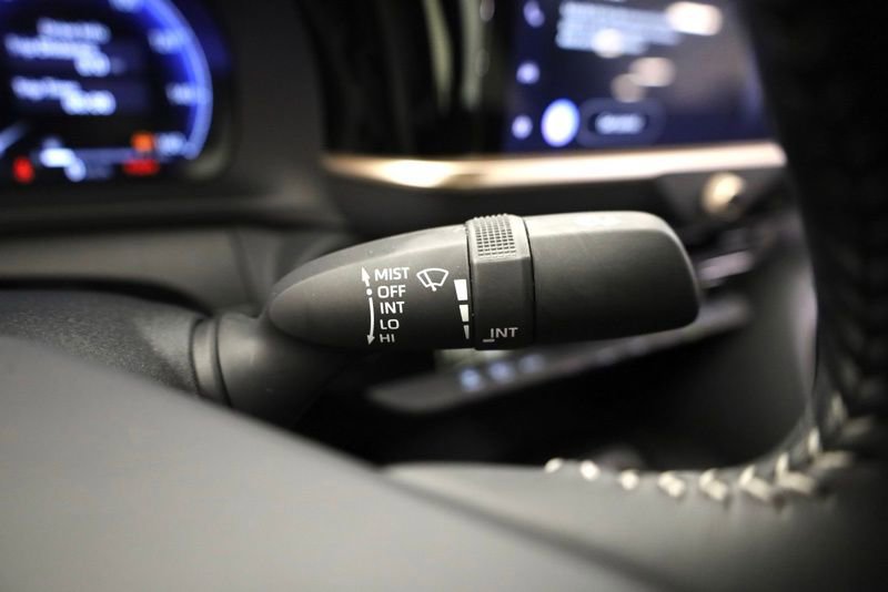 Used 2024 Toyota Crown XLE image 27