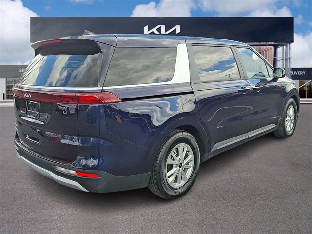 Certified 2024 Kia Carnival LX image 6