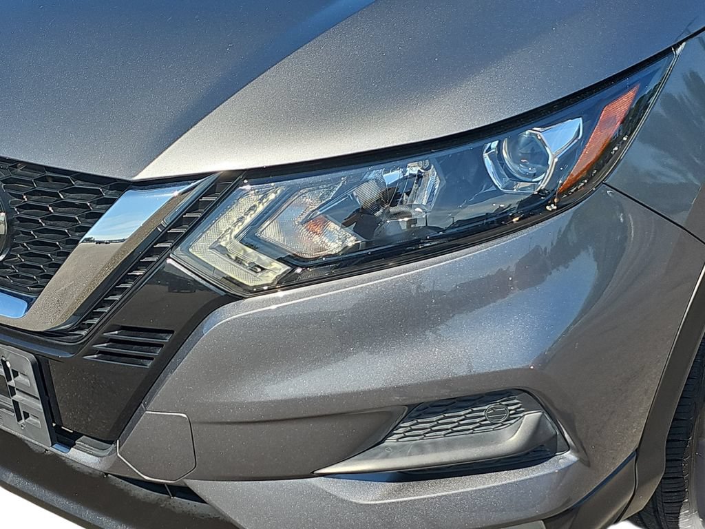 Used 2021 Nissan Rogue Sport SV w/ Technology Package AWD/4WD image 30