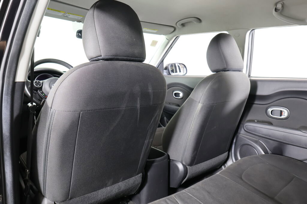 Used 2016 Kia Soul Base image 14