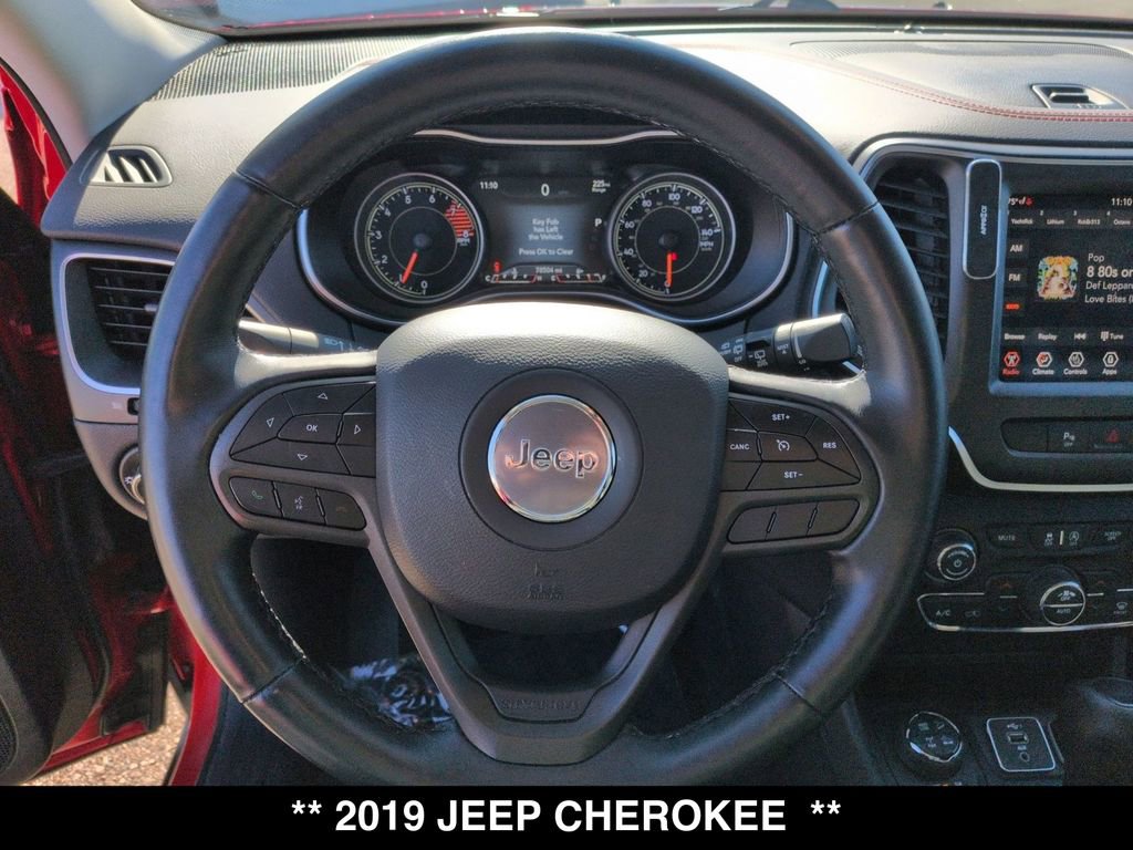 Used 2019 Jeep Cherokee Trailhawk w/ Cold Weather Group image 23