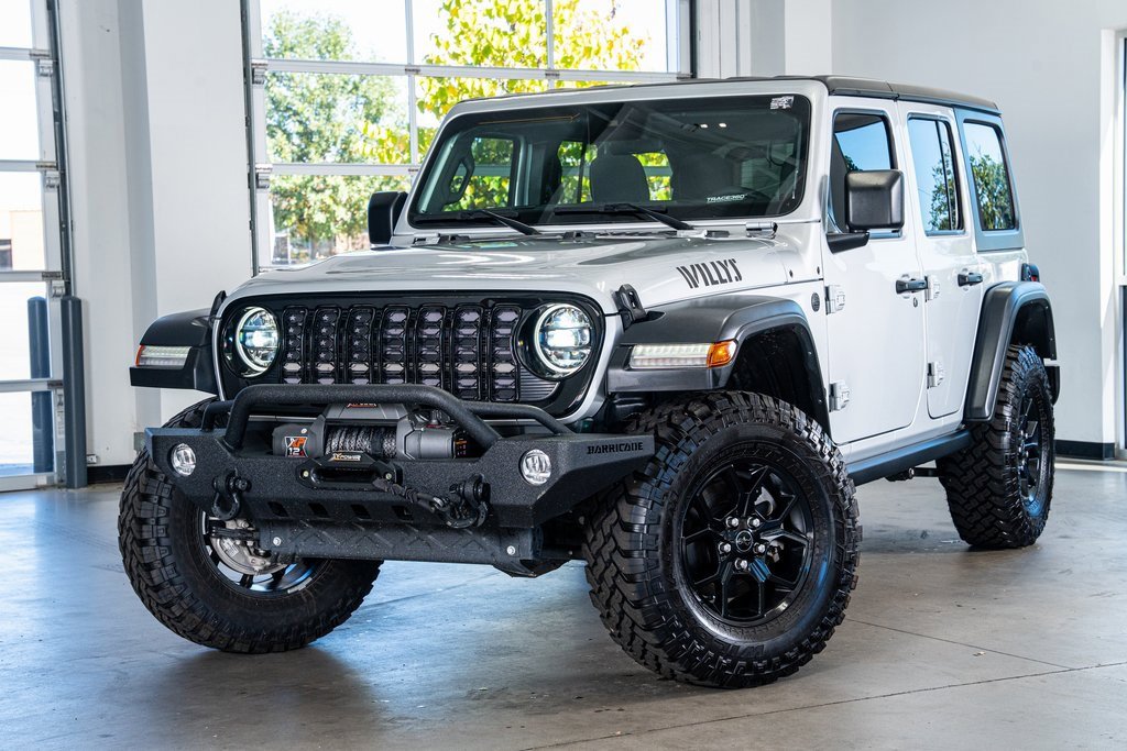 Used 2024 Jeep Wrangler Willys image 2