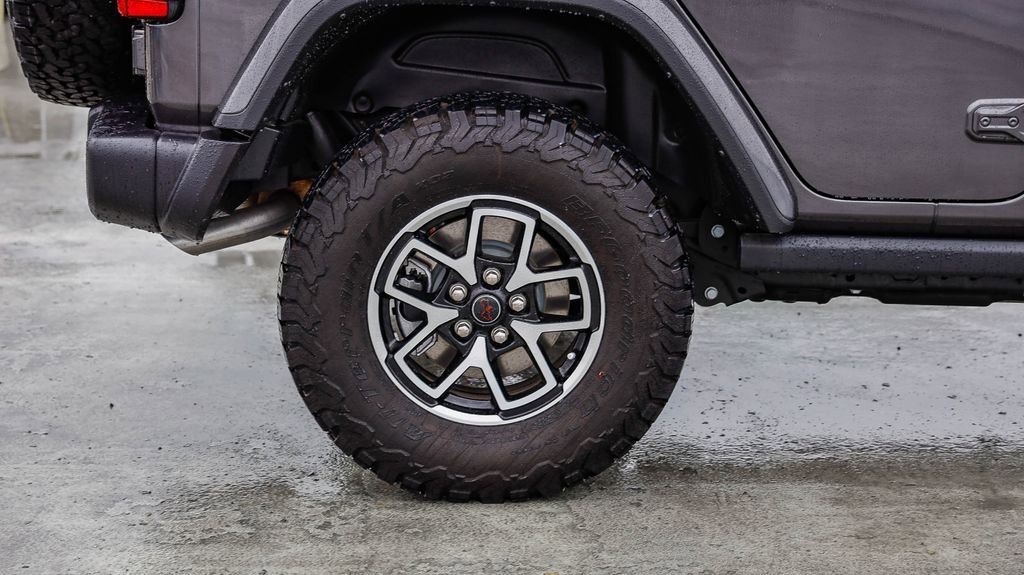 New 2025 Jeep Wrangler Unlimited Rubicon image 12