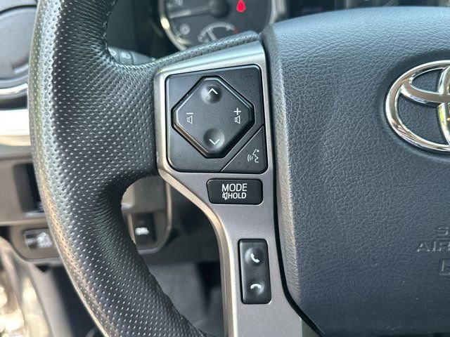 Used 2018 Toyota Tacoma SR5 RWD image 28