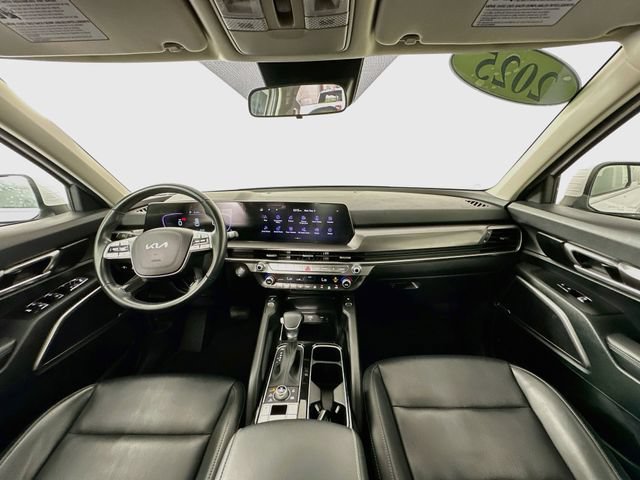 Used 2025 Kia Telluride S AWD/4WD image 3