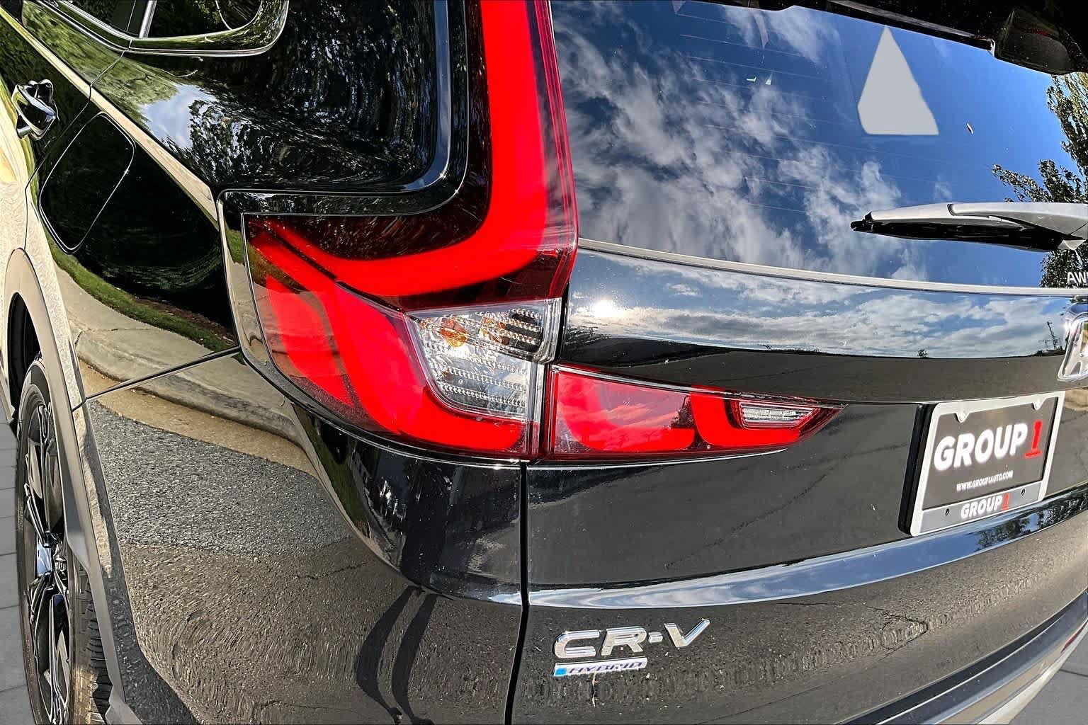 Used 2025 Honda CR-V Sport Touring image 29