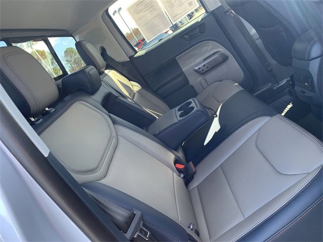 Used 2025 Ford Maverick Lariat w/ 4K Tow Package image 12