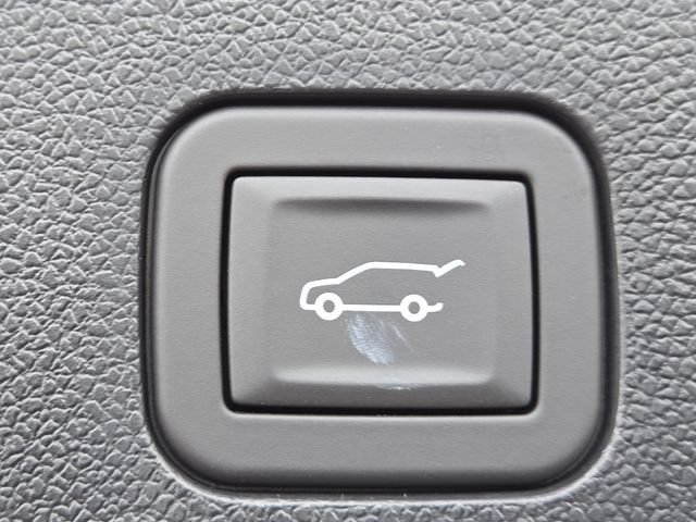 New 2027 Chevrolet Equinox LT w/ Convenience Package II FWD image 19