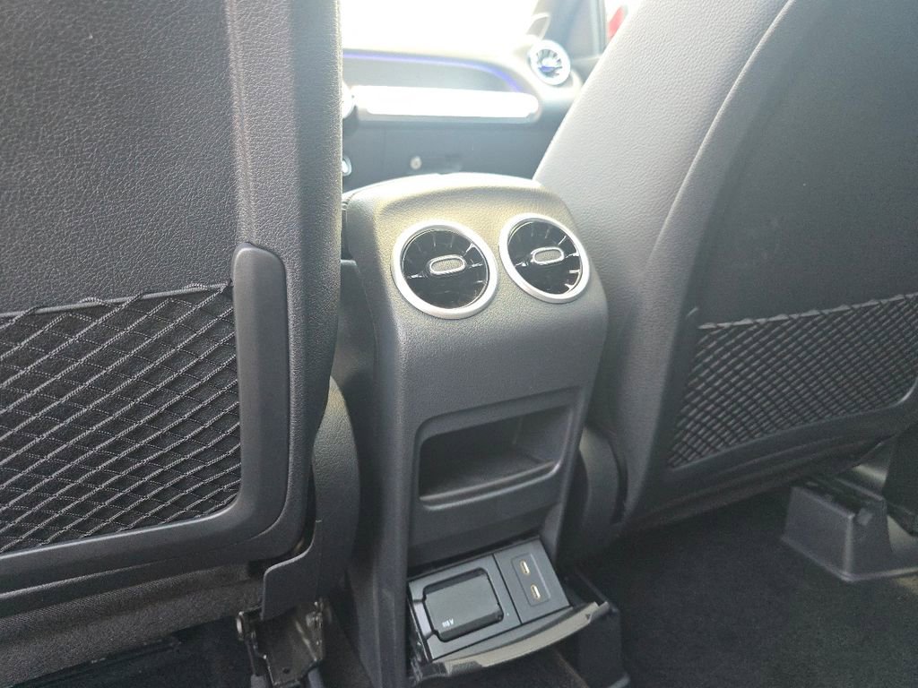 New 2026 Mercedes-Benz GLB 250 4MATIC image 26