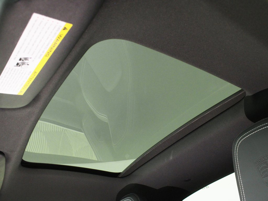 Used 2024 Porsche 911 Carrera 4 image 19