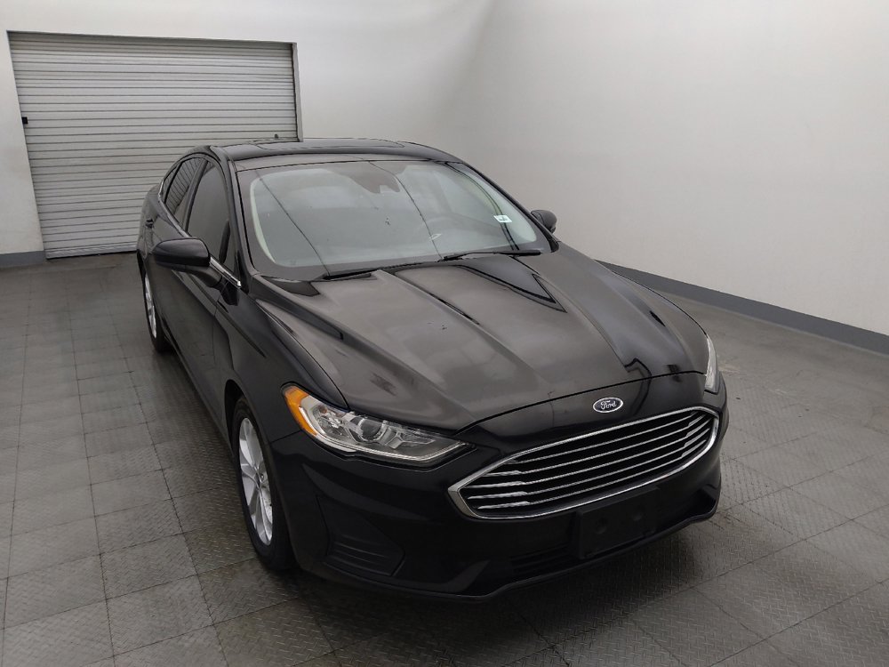 Used 2020 Ford Fusion SE FWD image 14