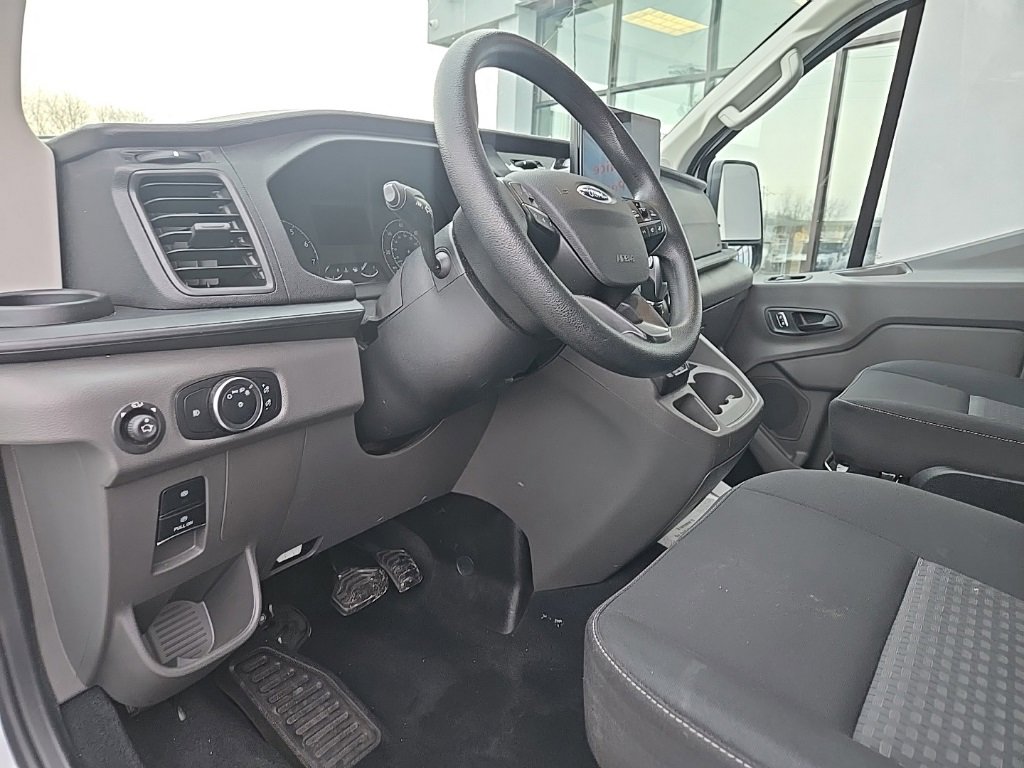 Used 2023 Ford Transit 350 XLT image 35