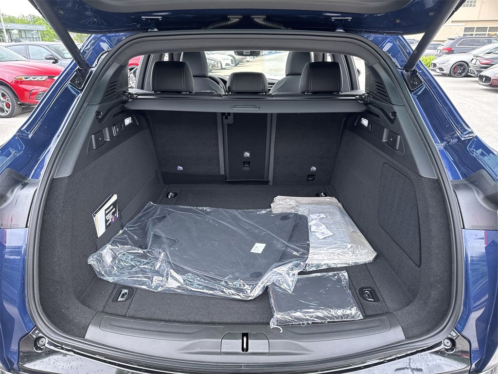 New 2025 Maserati Grecale Modena image 29