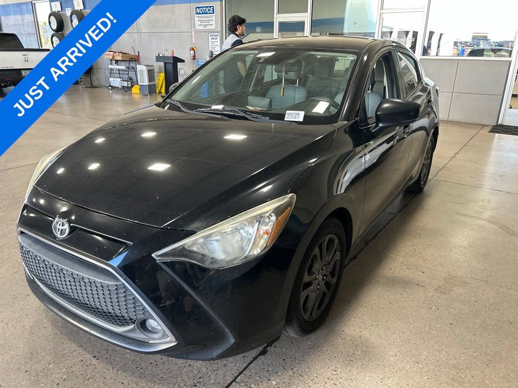 Used 2019 Toyota Yaris LE FWD video 1