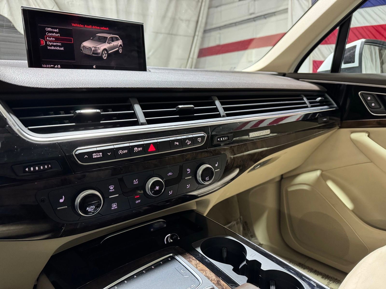 Used 2017 Audi Q7 3.0T Premium Plus image 17