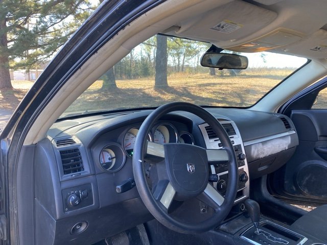 Used 2009 Dodge Charger SXT image 14