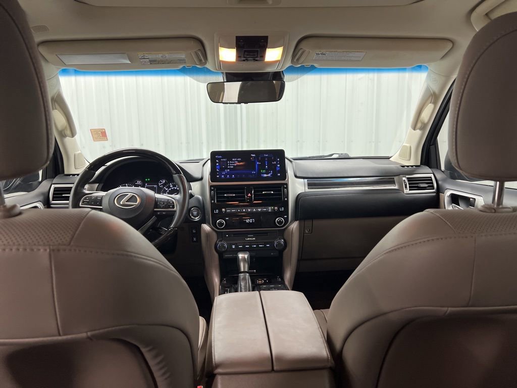 Used 2023 Lexus GX 460 Premium w/ Premium Plus Package image 13