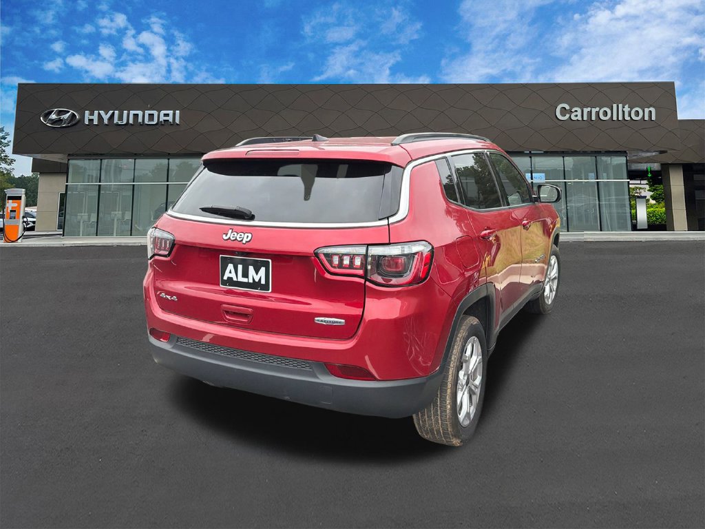 Used 2025 Jeep Compass Latitude AWD/4WD image 5