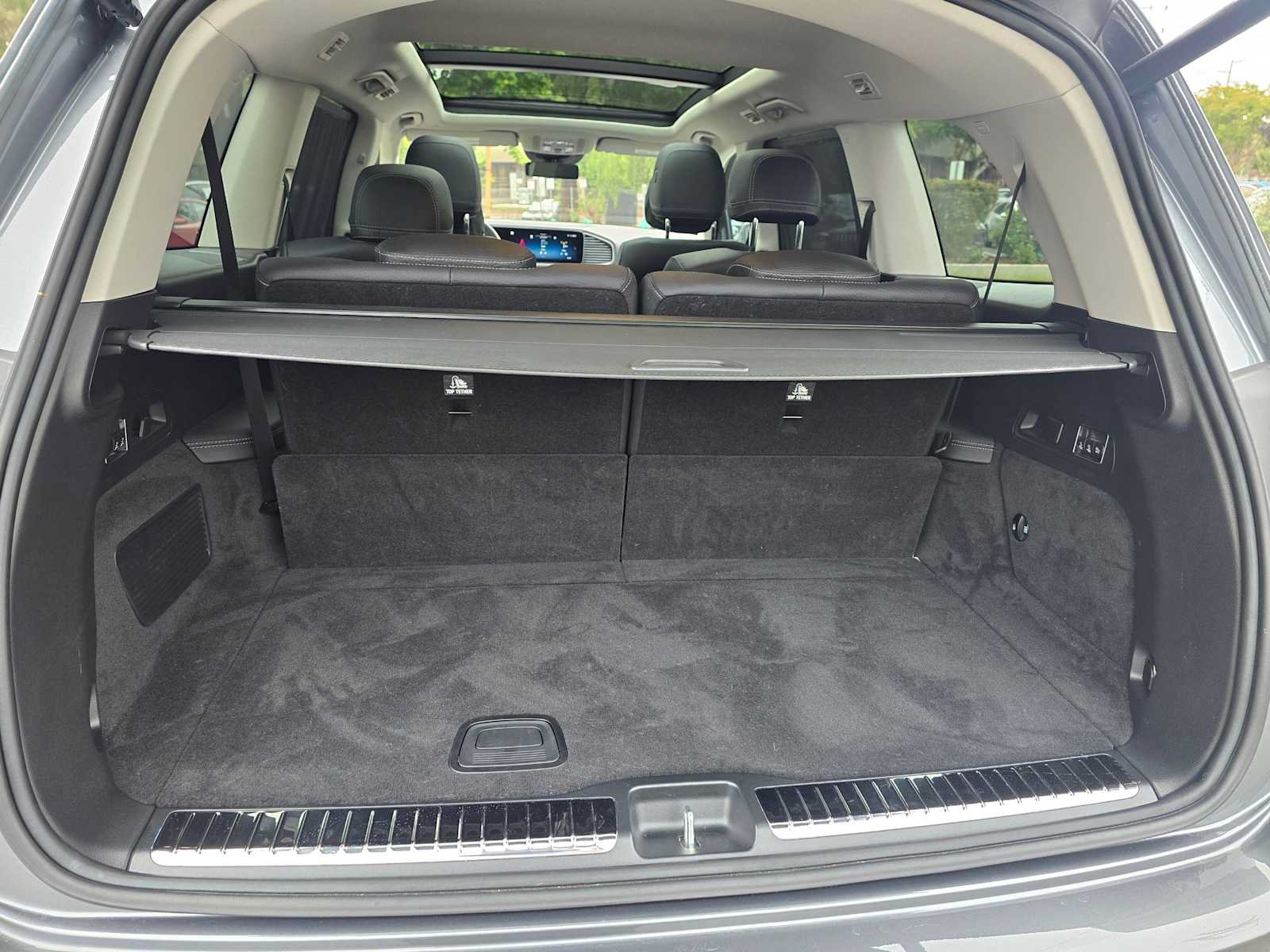 Used 2026 Mercedes-Benz GLS 450 4MATIC image 15
