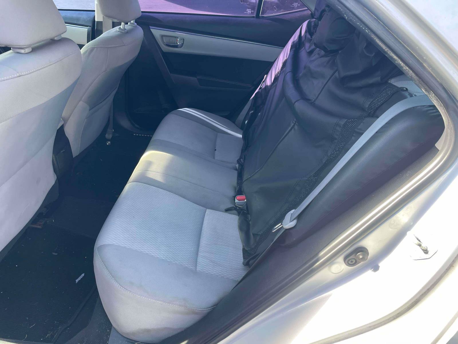 Used 2016 Toyota Corolla LE FWD image 14