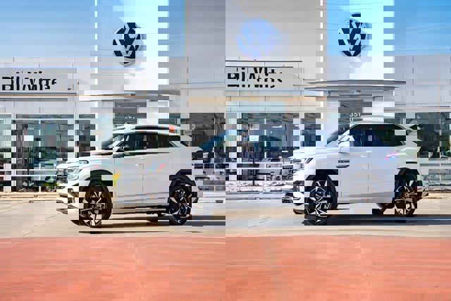 New 2025 Volkswagen Atlas Cross Sport SEL Premium R-Line image 1
