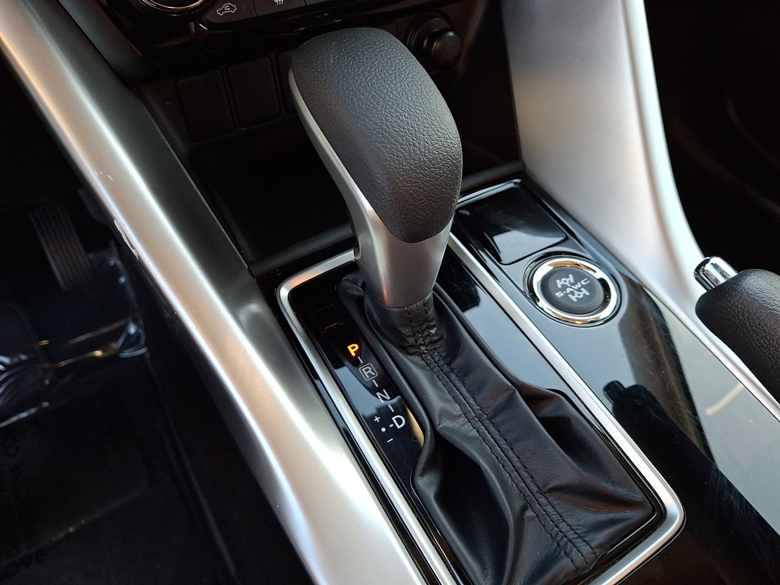 Used 2024 Mitsubishi Eclipse Cross ES image 15