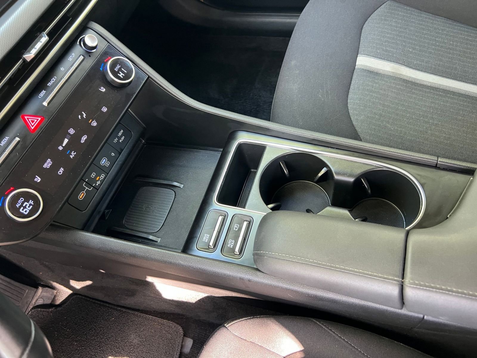 Used 2025 Hyundai Sonata SEL FWD image 37