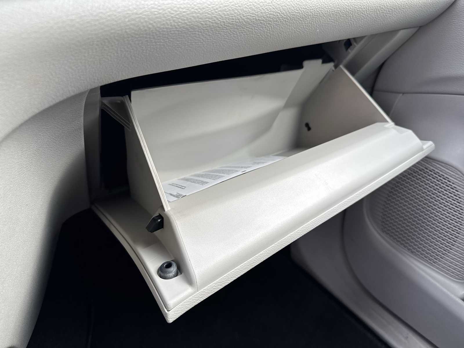 Used 2024 Chrysler Pacifica Touring-L FWD image 29