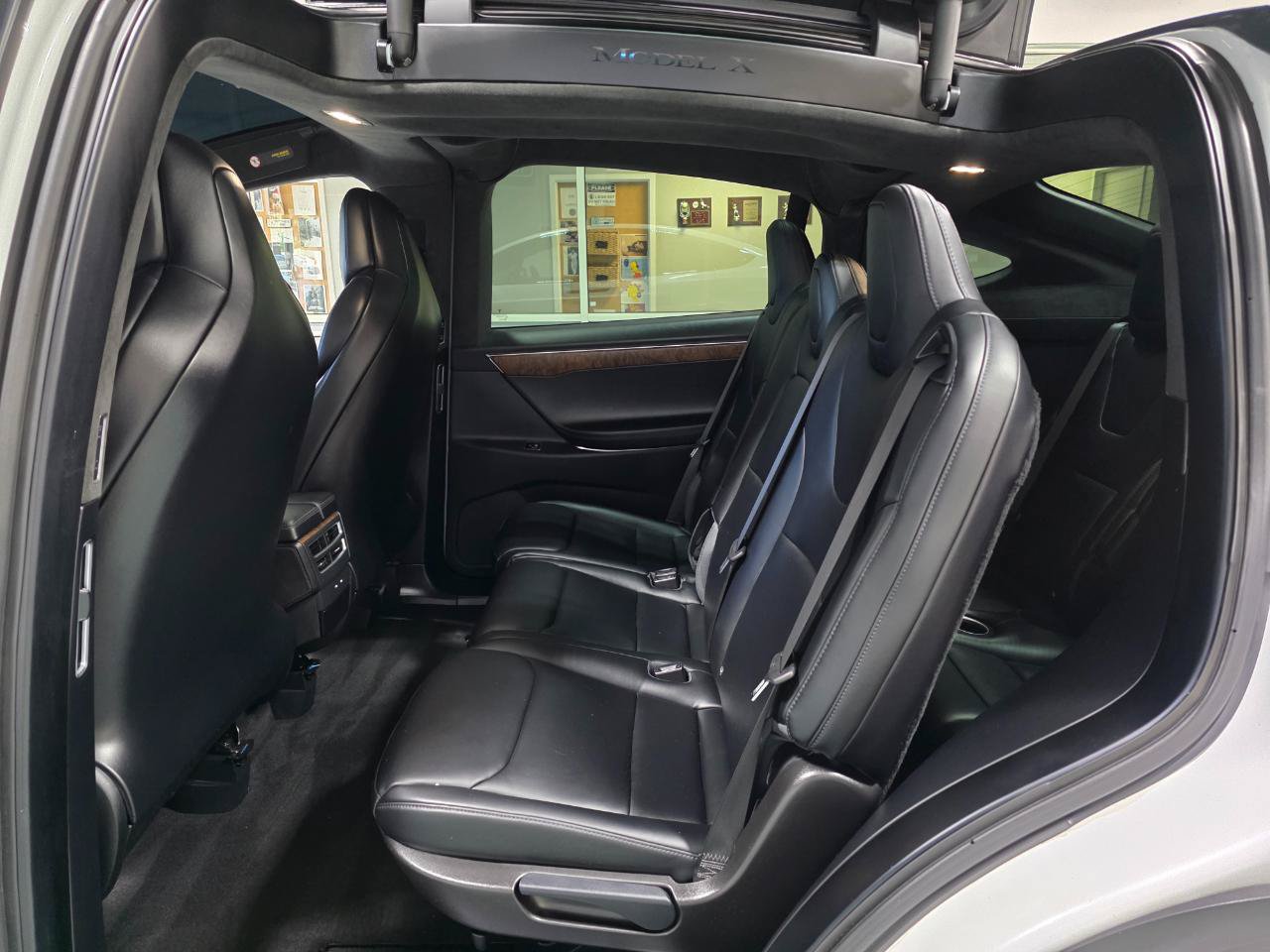 Used 2017 Tesla Model X 100D AWD/4WD image 19