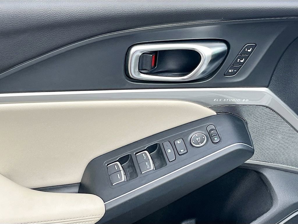 Used 2025 Acura Integra A-Spec FWD image 17