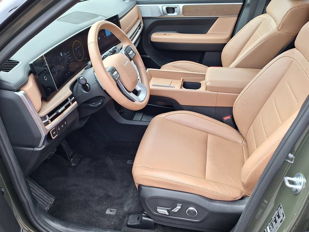 New 2025 Hyundai Santa Fe Limited AWD/4WD image 10