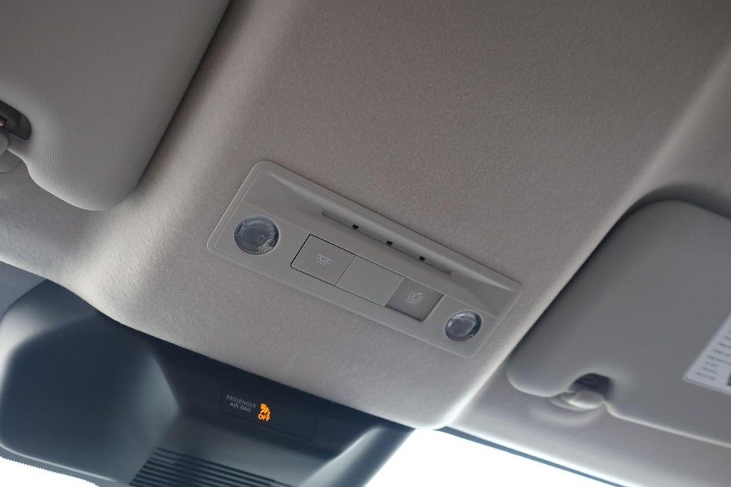 New 2026 Nissan Kicks S image 17