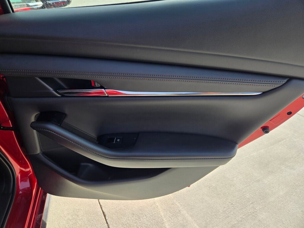 New 2026 MAZDA MAZDA3 2.5 S Hatchback w/ Premium Pkg image 9