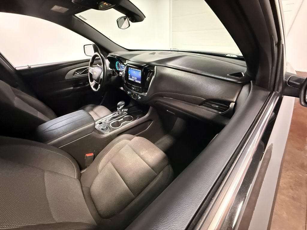 Used 2023 Chevrolet Traverse LT AWD/4WD image 61