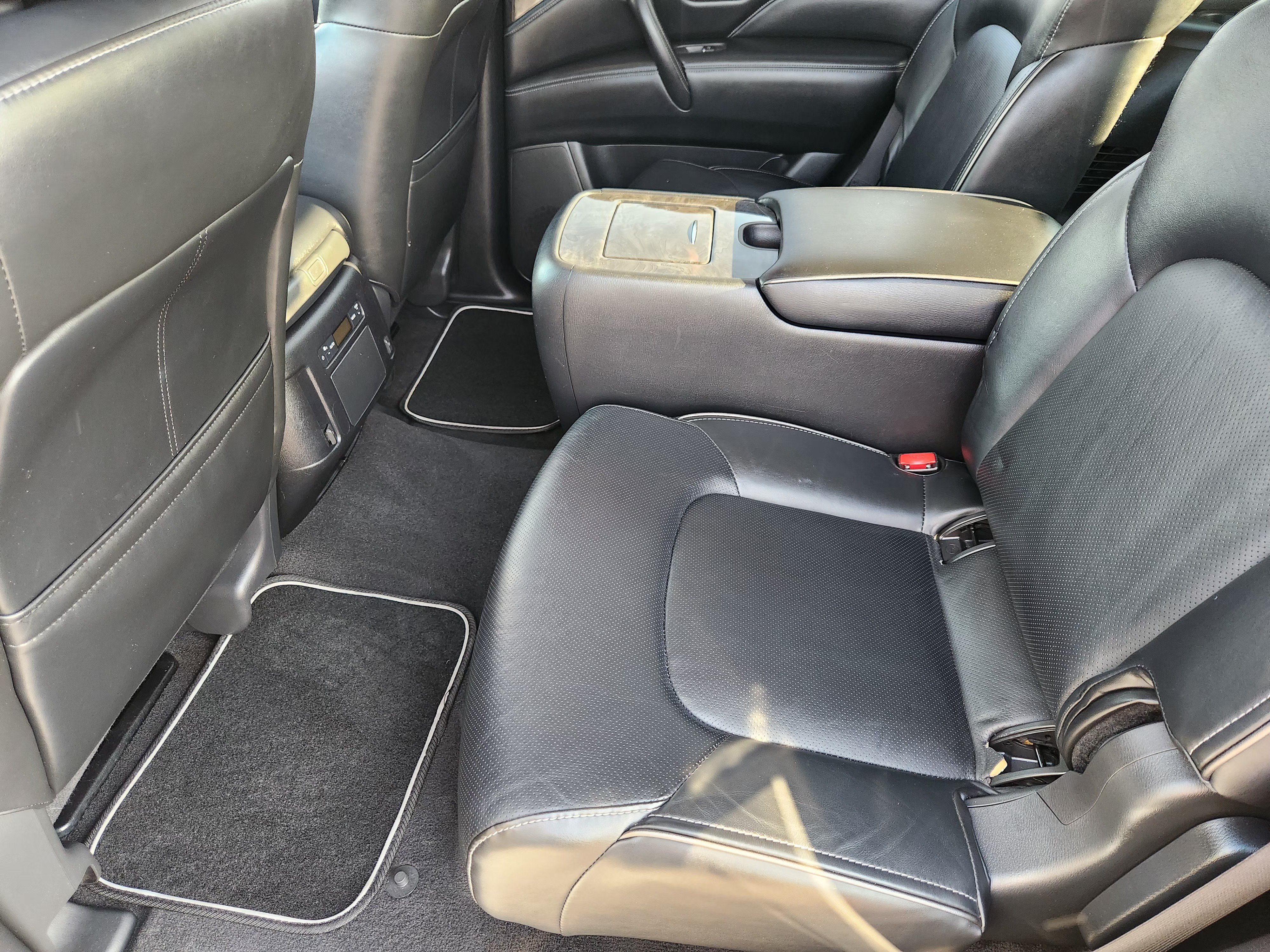 Used 2021 INFINITI QX80 Luxe AWD/4WD image 30