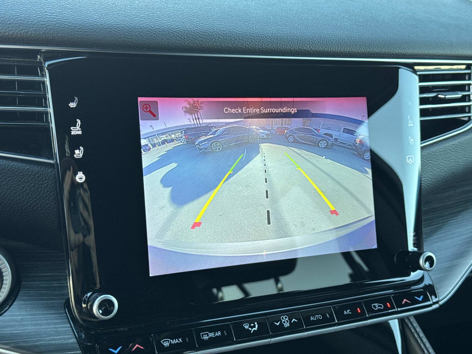 Used 2023 Jeep Wagoneer L Series III w/ Preferred Equipment Group image 16