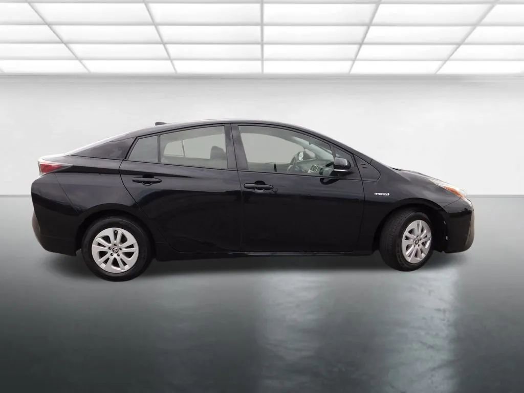 Used 2016 Toyota Prius Two image 4