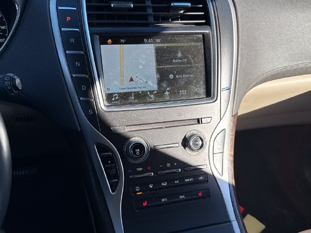 Used 2016 Lincoln MKX Select w/ Select Plus Package AWD/4WD image 29