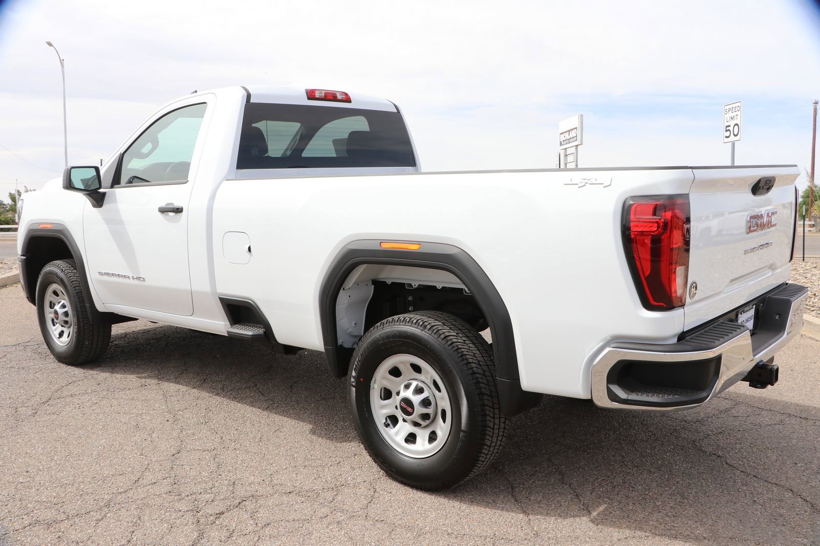 New 2025 GMC Sierra 3500 Pro image 5